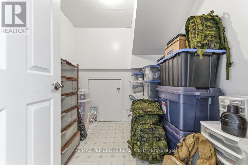 61 Woodland Crescent, Petawawa, Ontario  K8H 3L9 - Photo 33 - X13102448