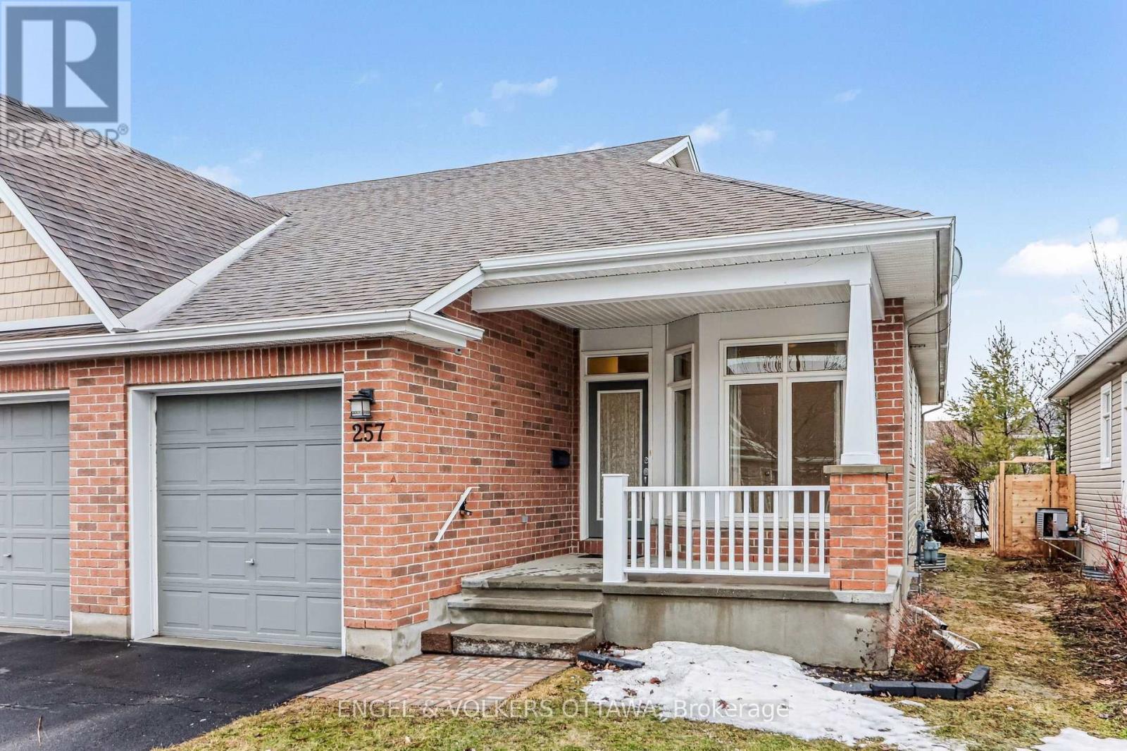 257 BULRUSH CRESCENT, Ottawa, Ontario