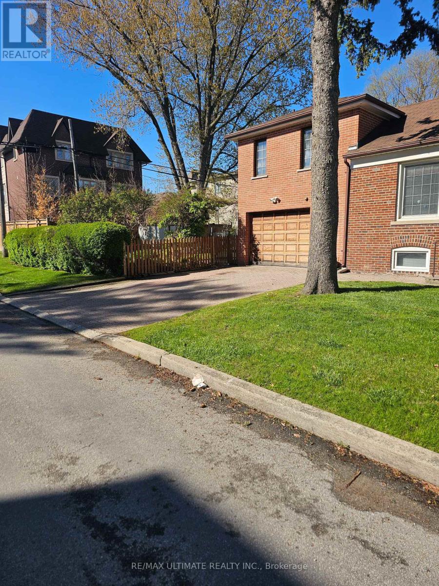 519 Douglas Avenue, Toronto, Ontario  M5M 1H7 - Photo 5 - C13102350