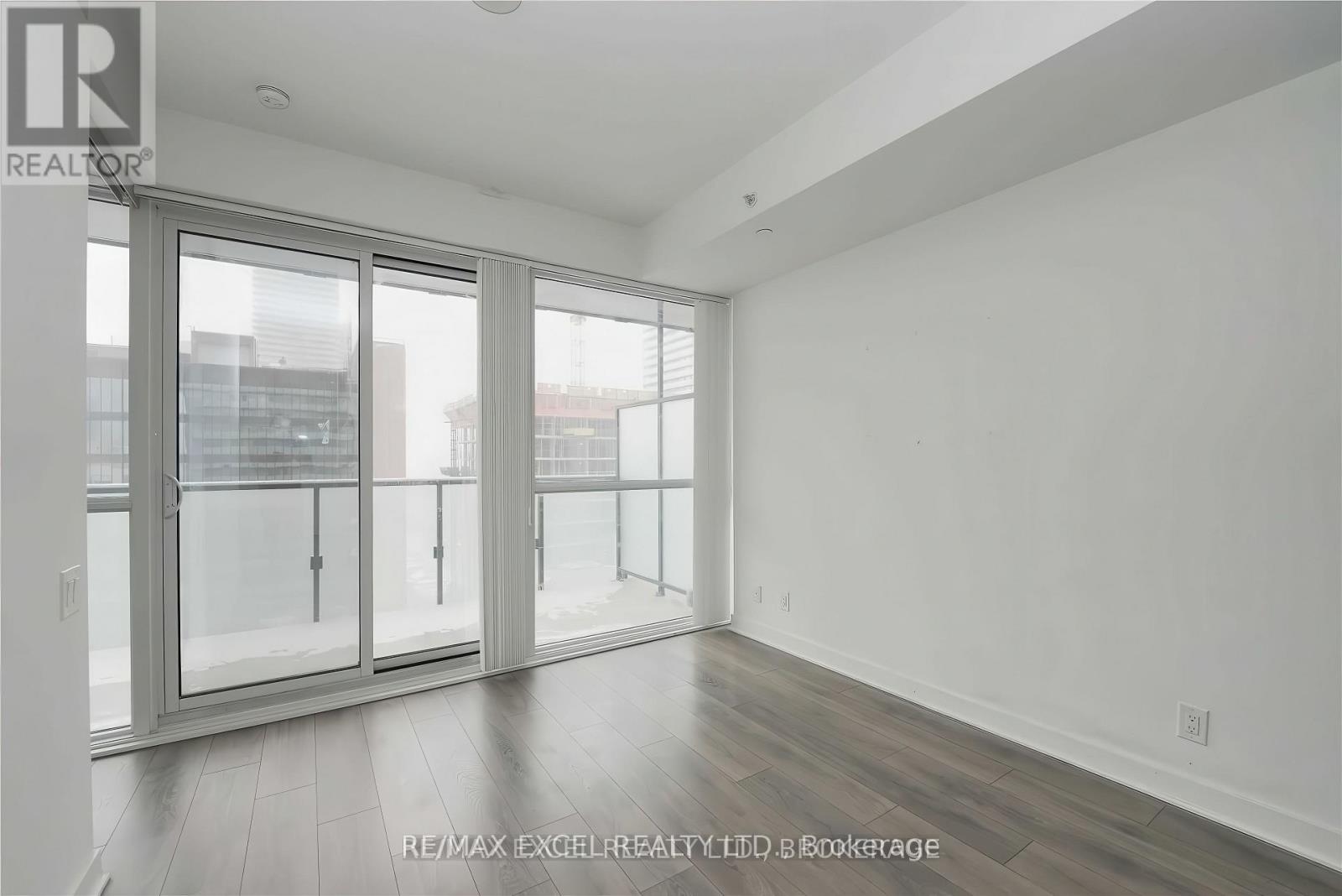 2508 - 15 Grenville Street, Toronto, Ontario  M4Y 1A1 - Photo 4 - C13102370