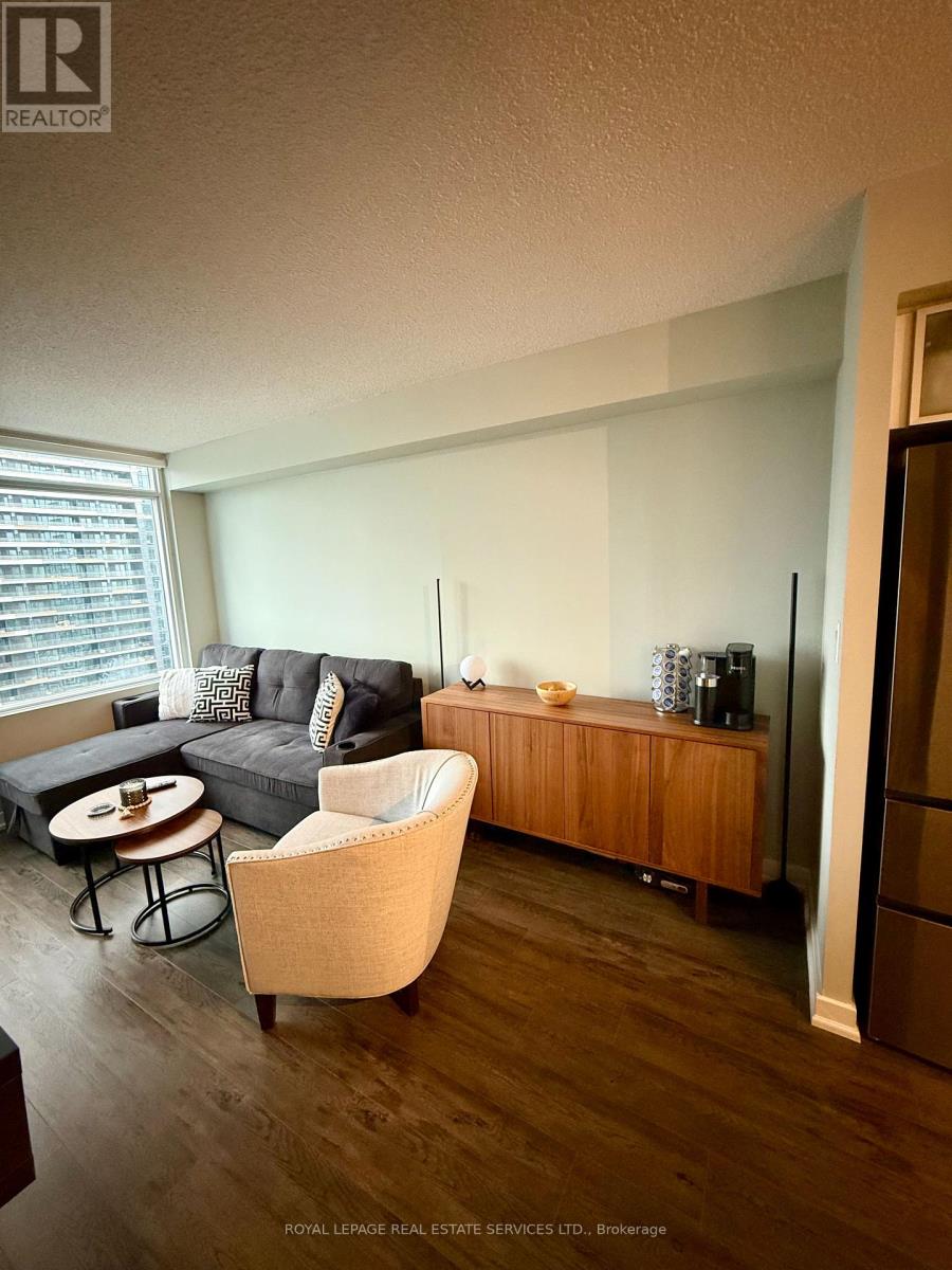 3703 - 25 Telegram Mews S, Toronto, Ontario  M5V 3Z1 - Photo 14 - C13102410