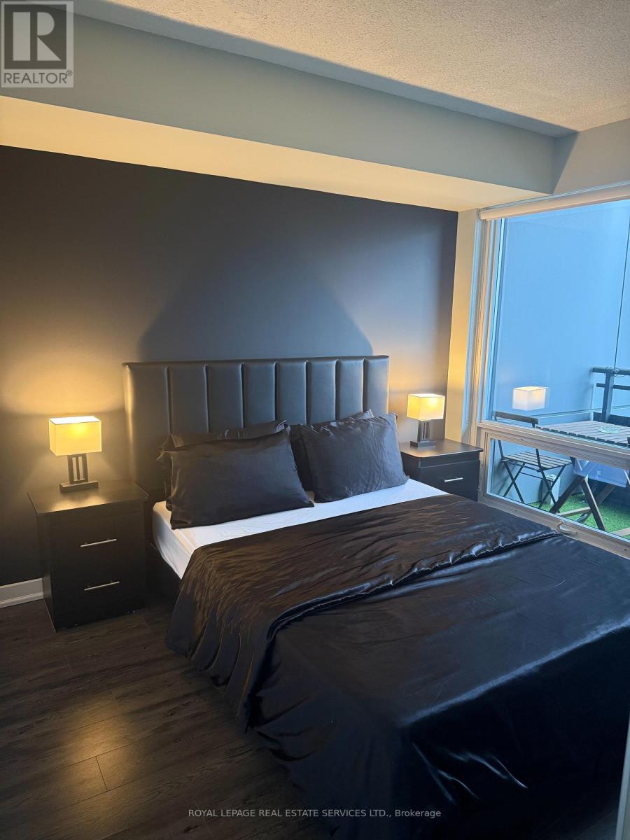 3703 - 25 Telegram Mews S, Toronto, Ontario  M5V 3Z1 - Photo 17 - C13102410