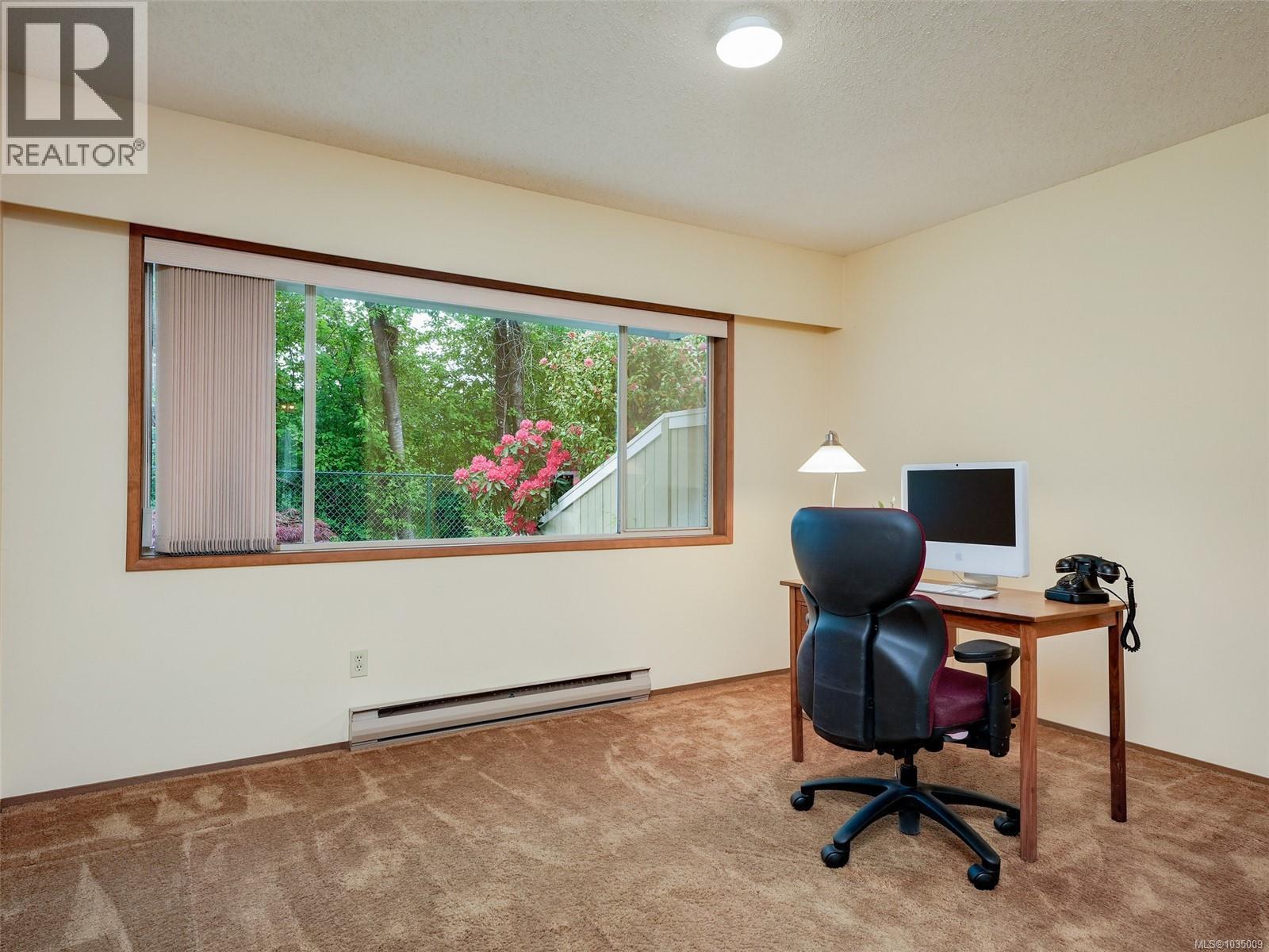 20 2020 White Birch Rd, Sidney, British Columbia  V8L 2R1 - Photo 18 - 1035009