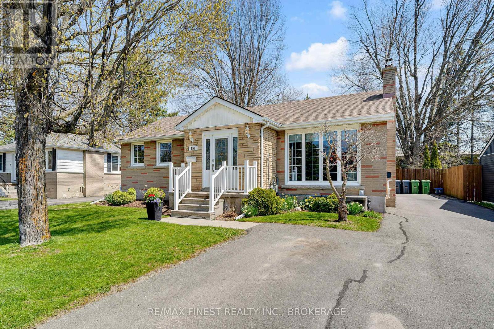158 LAKEVIEW AVENUE, Kingston, Ontario