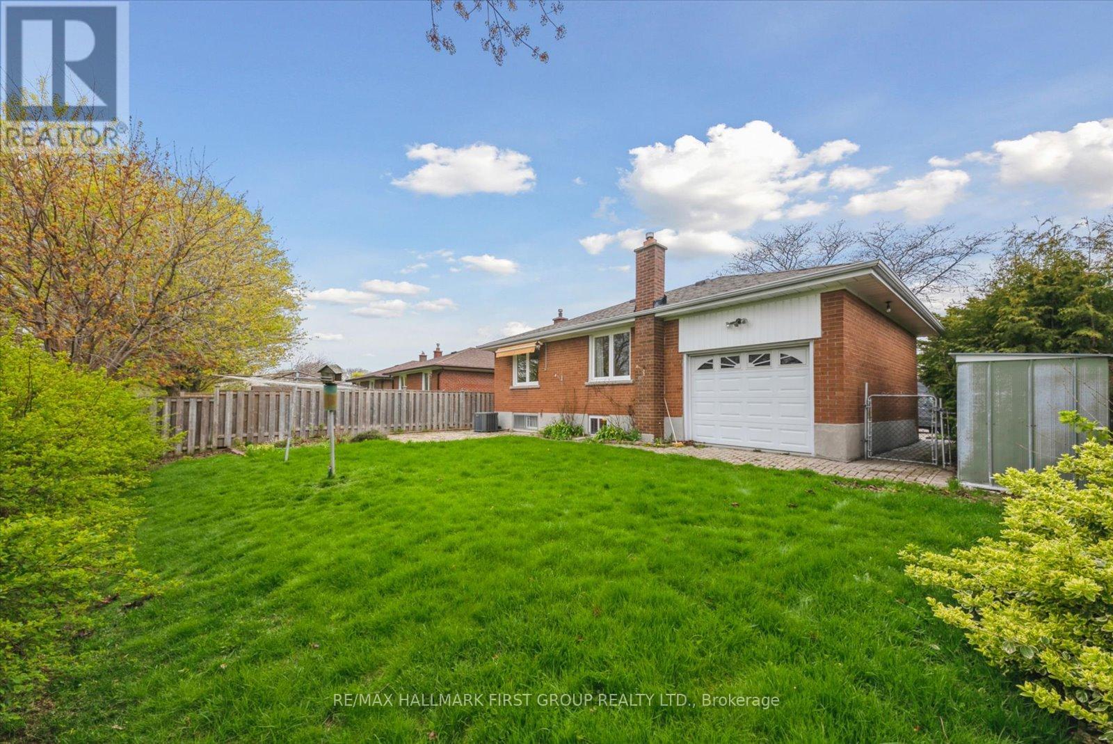 19 Madrid Street, Toronto, Ontario  M1P 4L7 - Photo 22 - E13102286