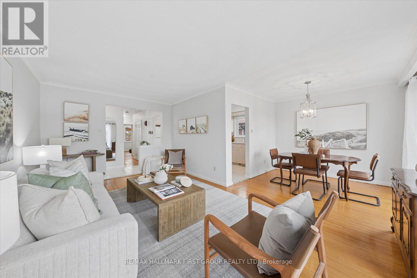 19 Madrid Street, Toronto, Ontario  M1P 4L7 - Photo 5 - E13102286