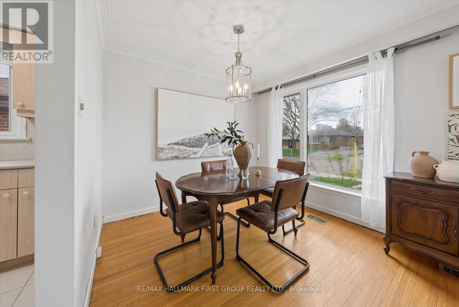 19 Madrid Street, Toronto, Ontario  M1P 4L7 - Photo 6 - E13102286