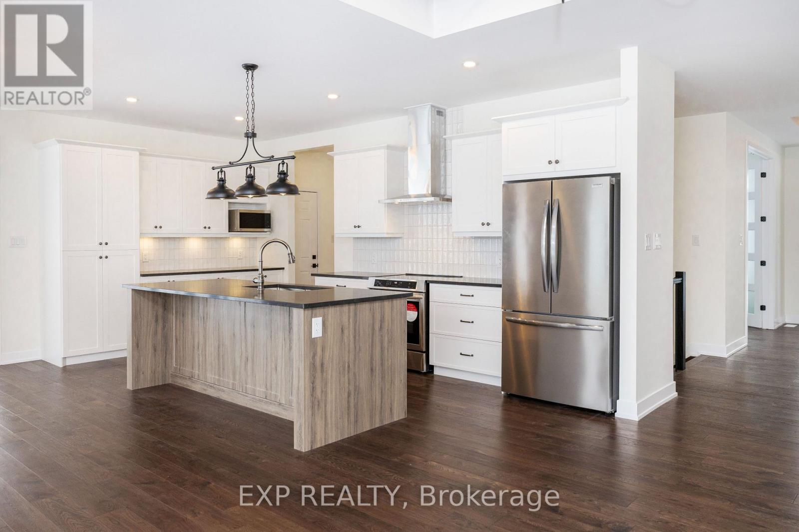 228 Trudeau Crescent, Russell, Ontario  K4R 1E5 - Photo 12 - X12904890