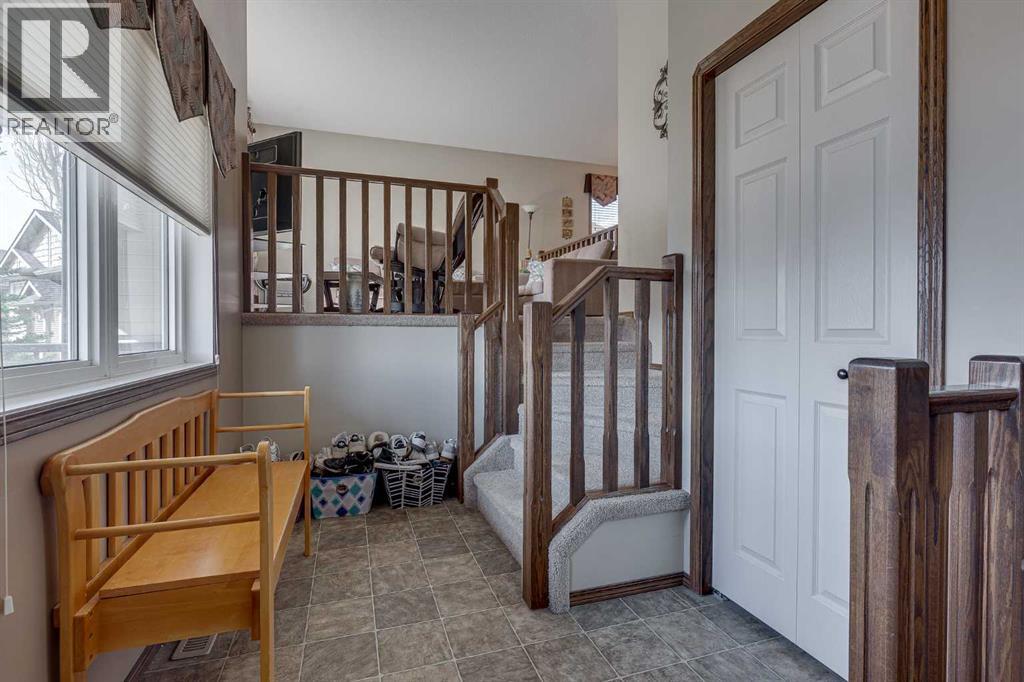 43 Inkster Close, Red Deer, Alberta  T4R 0A7 - Photo 3 - A2306672