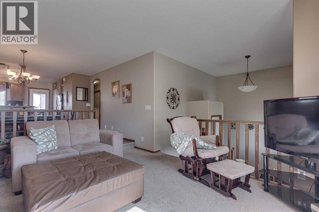43 Inkster Close, Red Deer, Alberta  T4R 0A7 - Photo 6 - A2306672