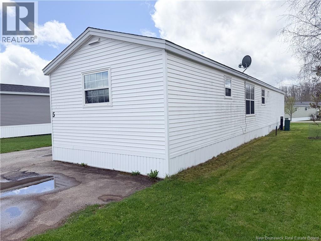 5 Brookview Avenue, Sussex Corner, New Brunswick  E4E 2W3 - Photo 3 - NB131705