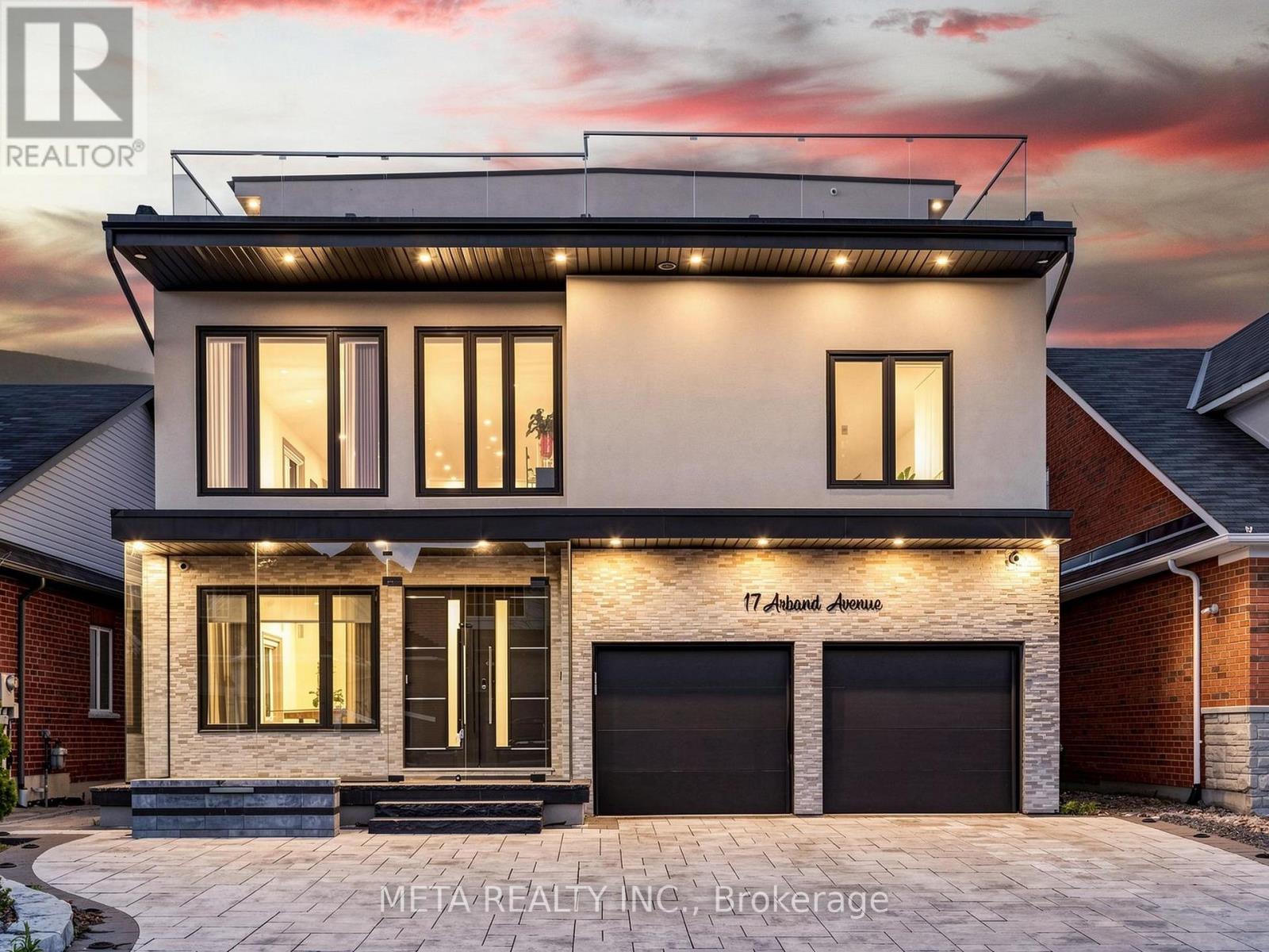 17 Arband Avenue, Vaughan (Patterson), Ontario  L6A 0T5 - Photo 1 - N13102252