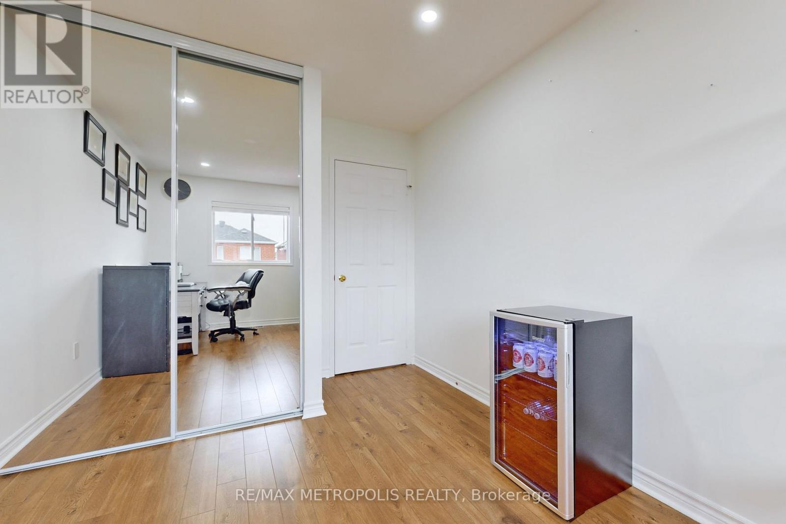 14 Piazza Crescent, Vaughan, Ontario  L4H 2C8 - Photo 21 - N13102348