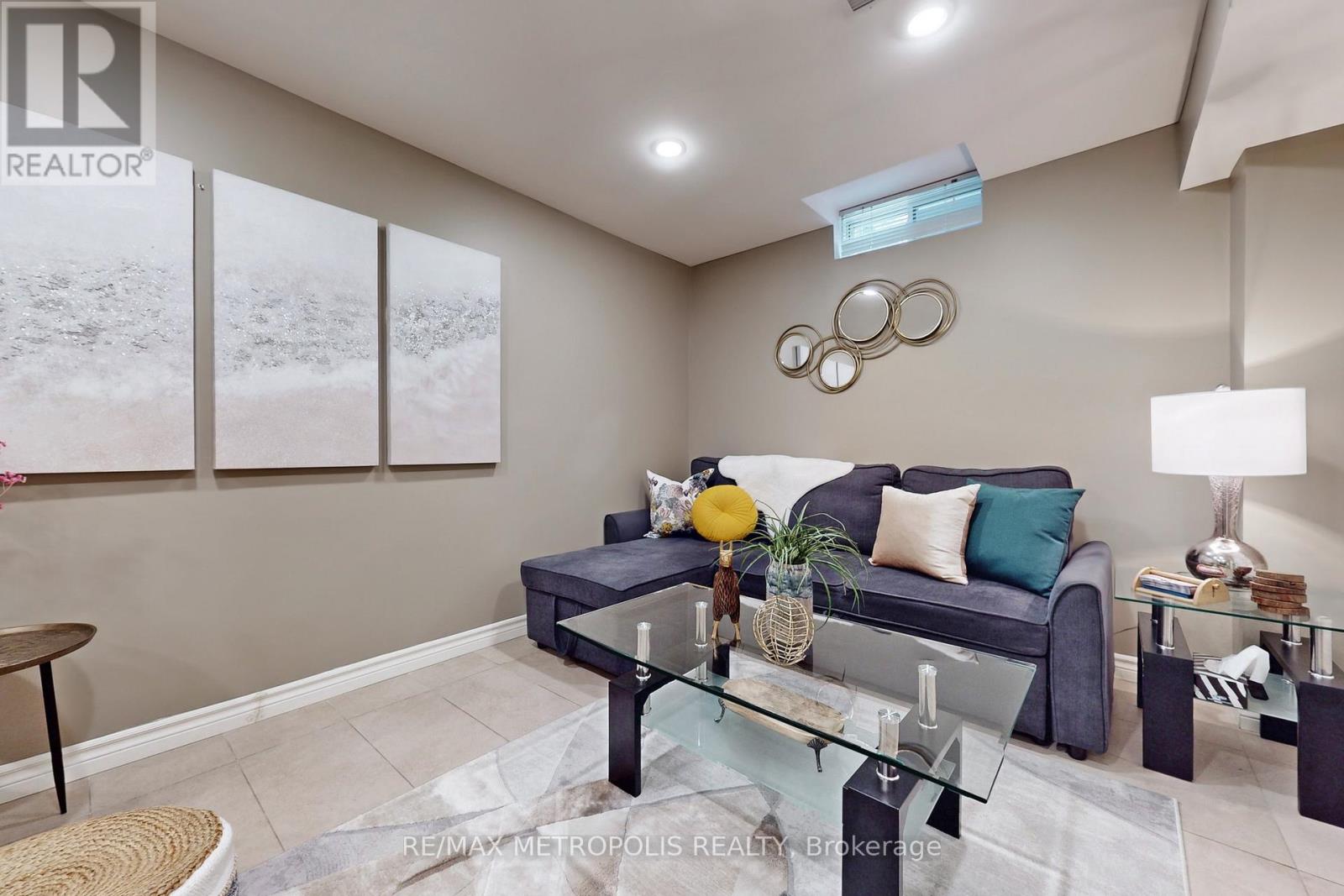 14 Piazza Crescent, Vaughan, Ontario  L4H 2C8 - Photo 27 - N13102348