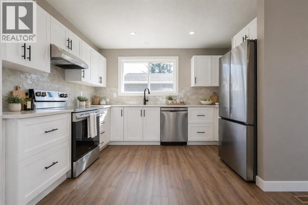 25 Osborne Street, Red Deer, Alberta  T4N 5C1 - Photo 8 - A2308733
