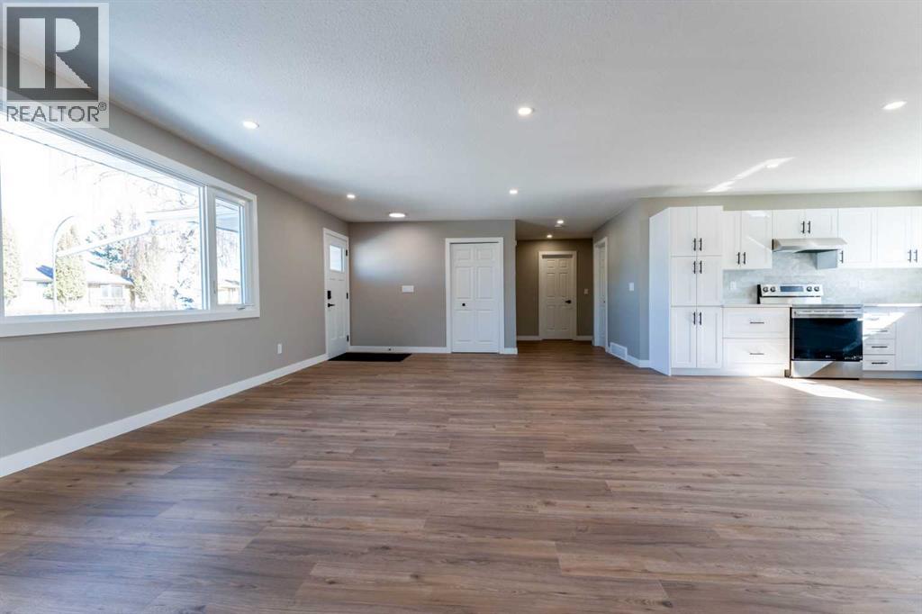 25 Osborne Street, Red Deer, Alberta  T4N 5C1 - Photo 6 - A2308733