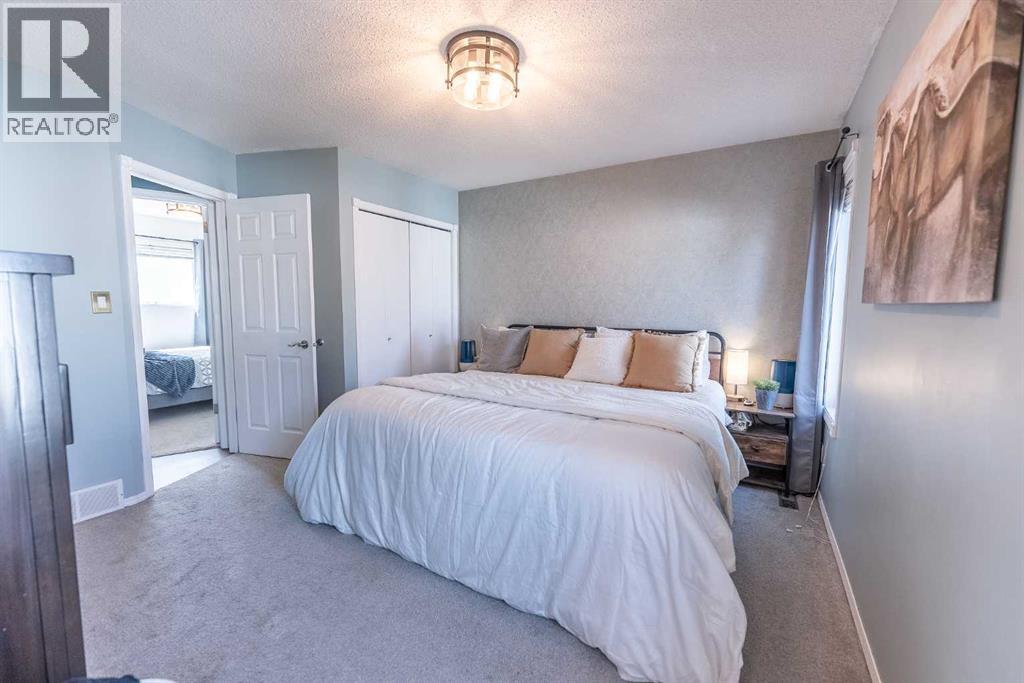 18 Dunlop Street, Red Deer, Alberta  T4R 2G6 - Photo 17 - A2308772
