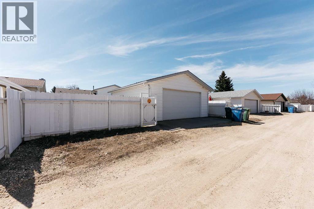 18 Dunlop Street, Red Deer, Alberta  T4R 2G6 - Photo 29 - A2308772