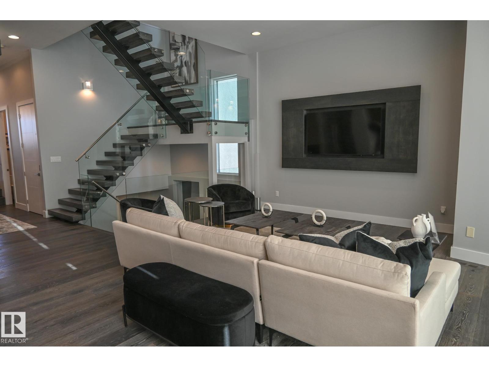 9509 99b St Nw, Edmonton, Alberta  T6E 3X1 - Photo 11 - E4486556