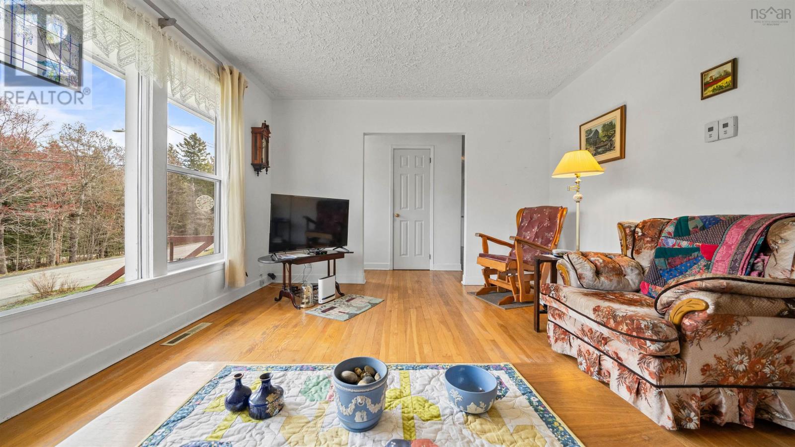 144 Old Beaver Bank Road, Lower Sackville, Nova Scotia  B4E 1J3 - Photo 7 - 202610209
