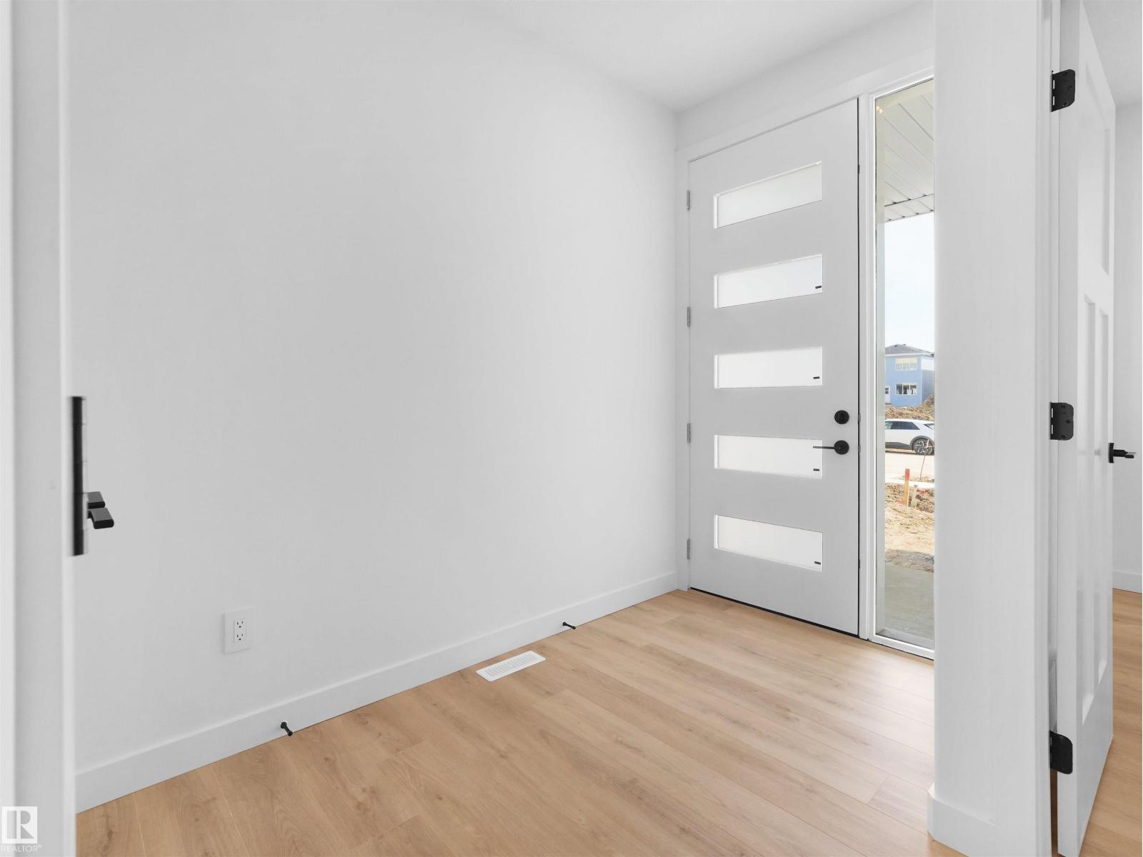 3520 45 Av, Beaumont, Alberta  T4X 3G9 - Photo 3 - E4486557