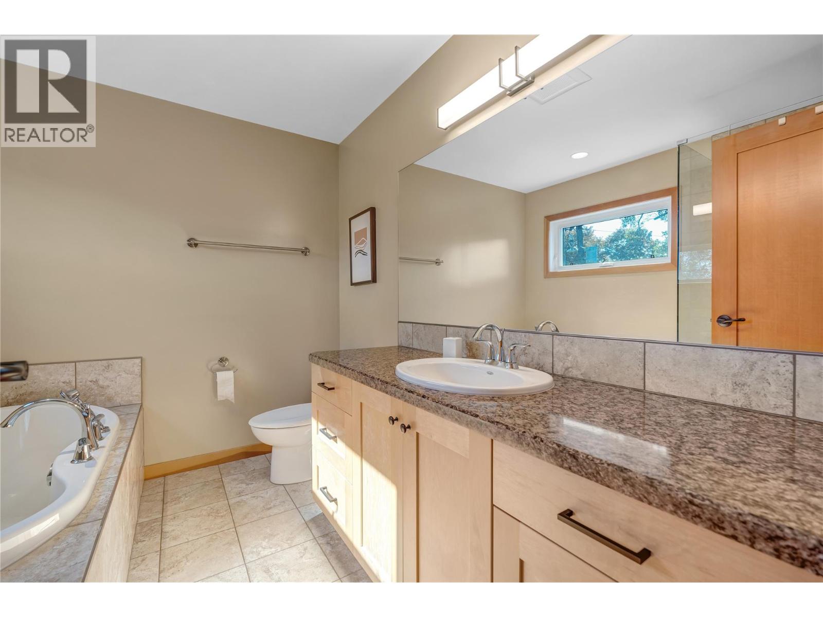1702 Thornber Street, Summerland, British Columbia  V0H 1Z9 - Photo 21 - 10386163