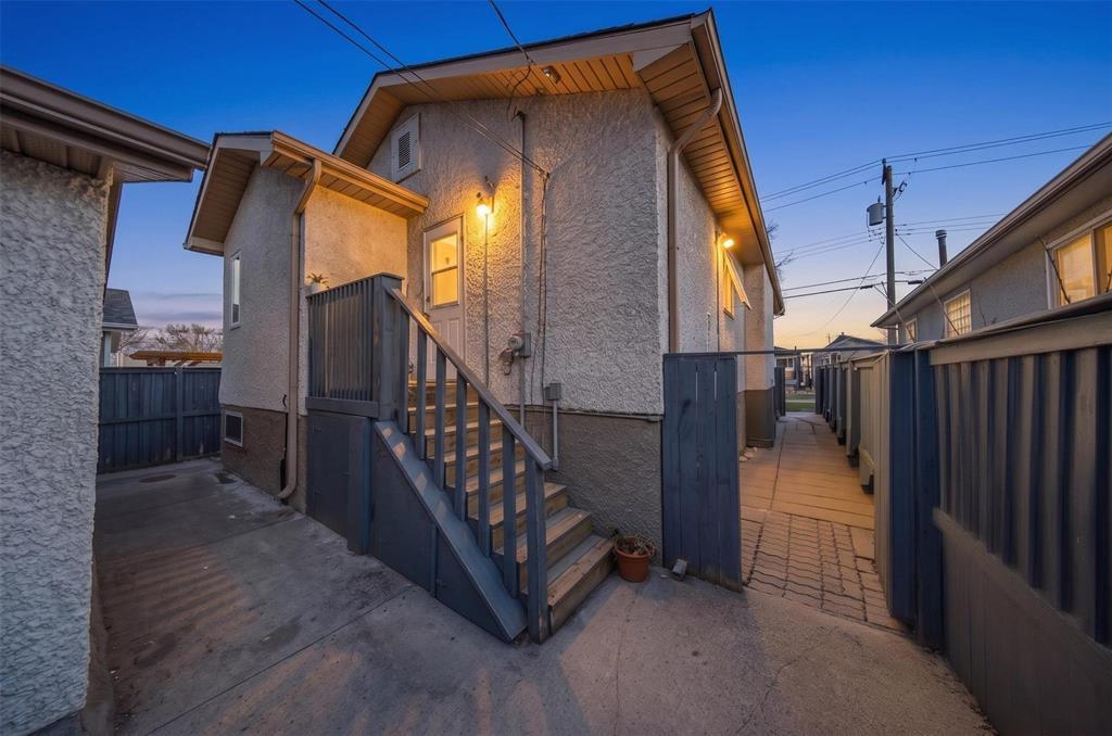 945 Weatherdon Avenue, Winnipeg, Manitoba  R3M 2B4 - Photo 19 - 202609722