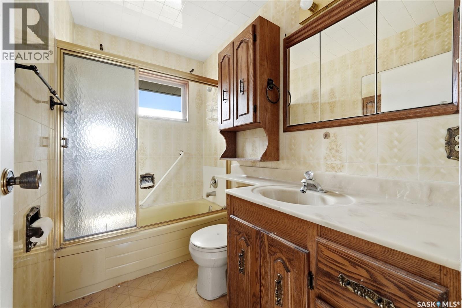 2641 Park Street, Regina, Saskatchewan  S4N 2H3 - Photo 15 - SK035247