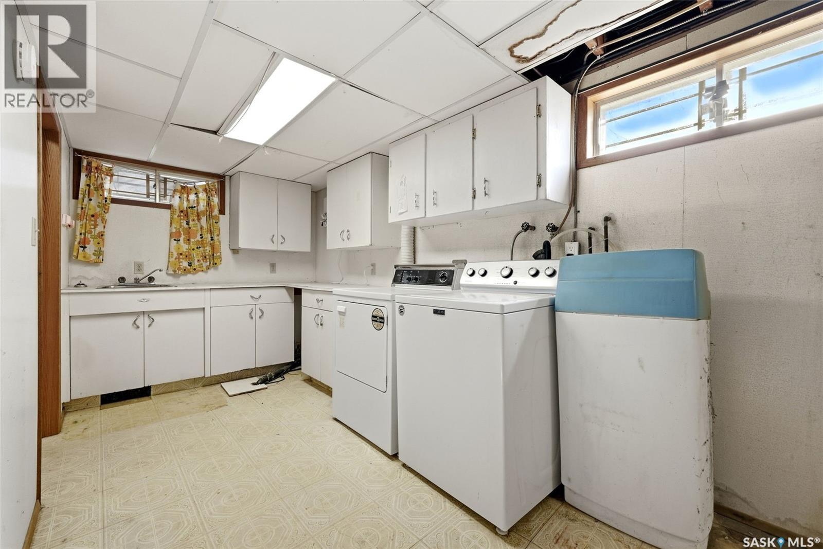2641 Park Street, Regina, Saskatchewan  S4N 2H3 - Photo 27 - SK035247