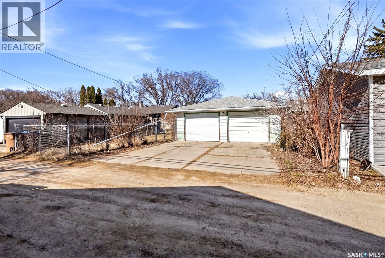 2641 Park Street, Regina, Saskatchewan  S4N 2H3 - Photo 36 - SK035247
