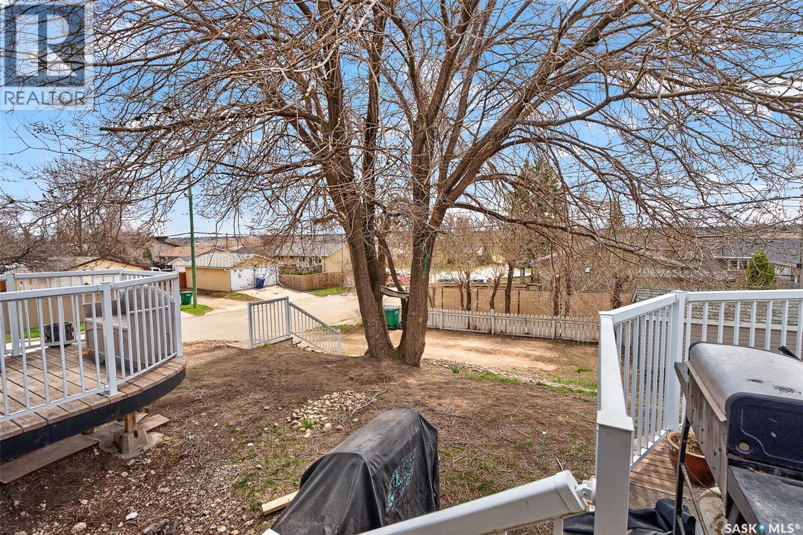1303 Athabasca Street W, Moose Jaw, Saskatchewan  S6H 6C8 - Photo 20 - SK035036
