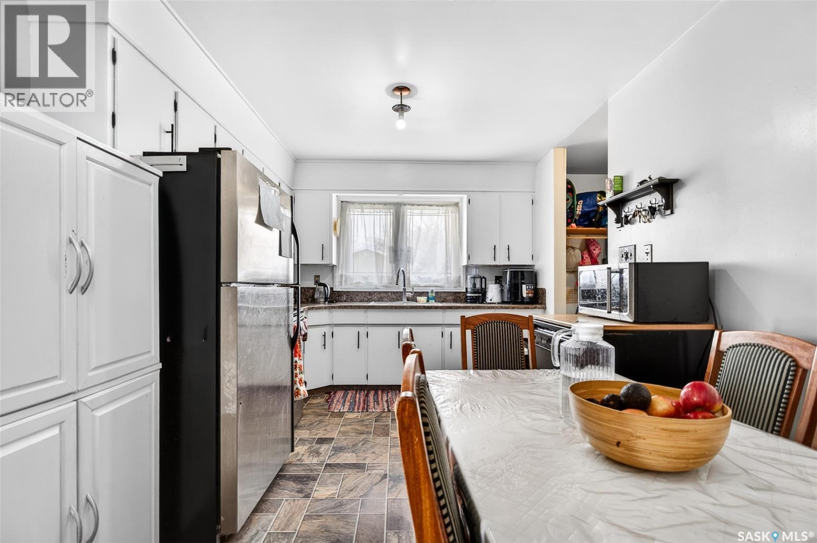 1303 Athabasca Street W, Moose Jaw, Saskatchewan  S6H 6C8 - Photo 39 - SK035036