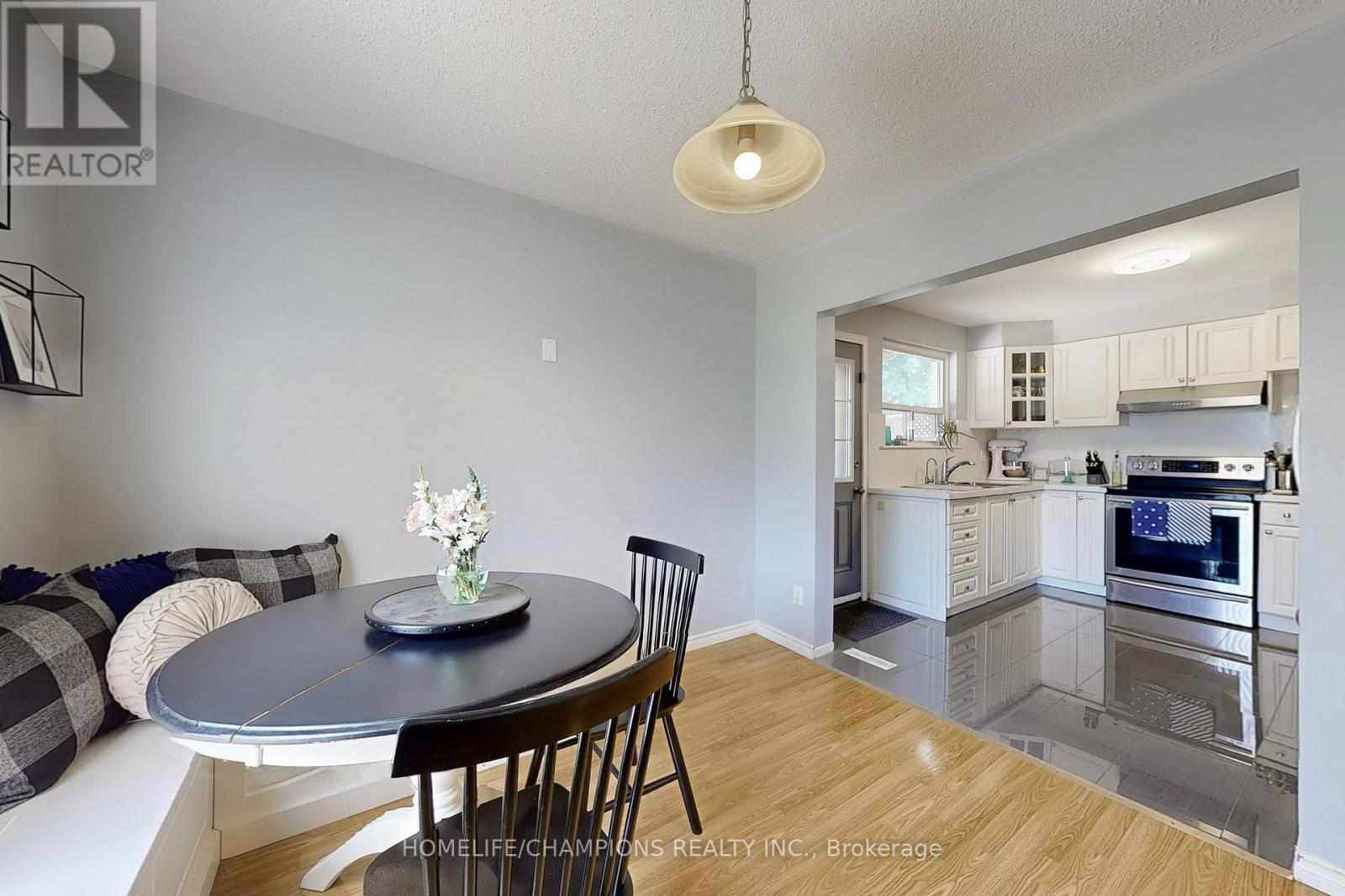 4 Flamingo Crescent, Brampton, Ontario  L6T 2G5 - Photo 21 - W13102276