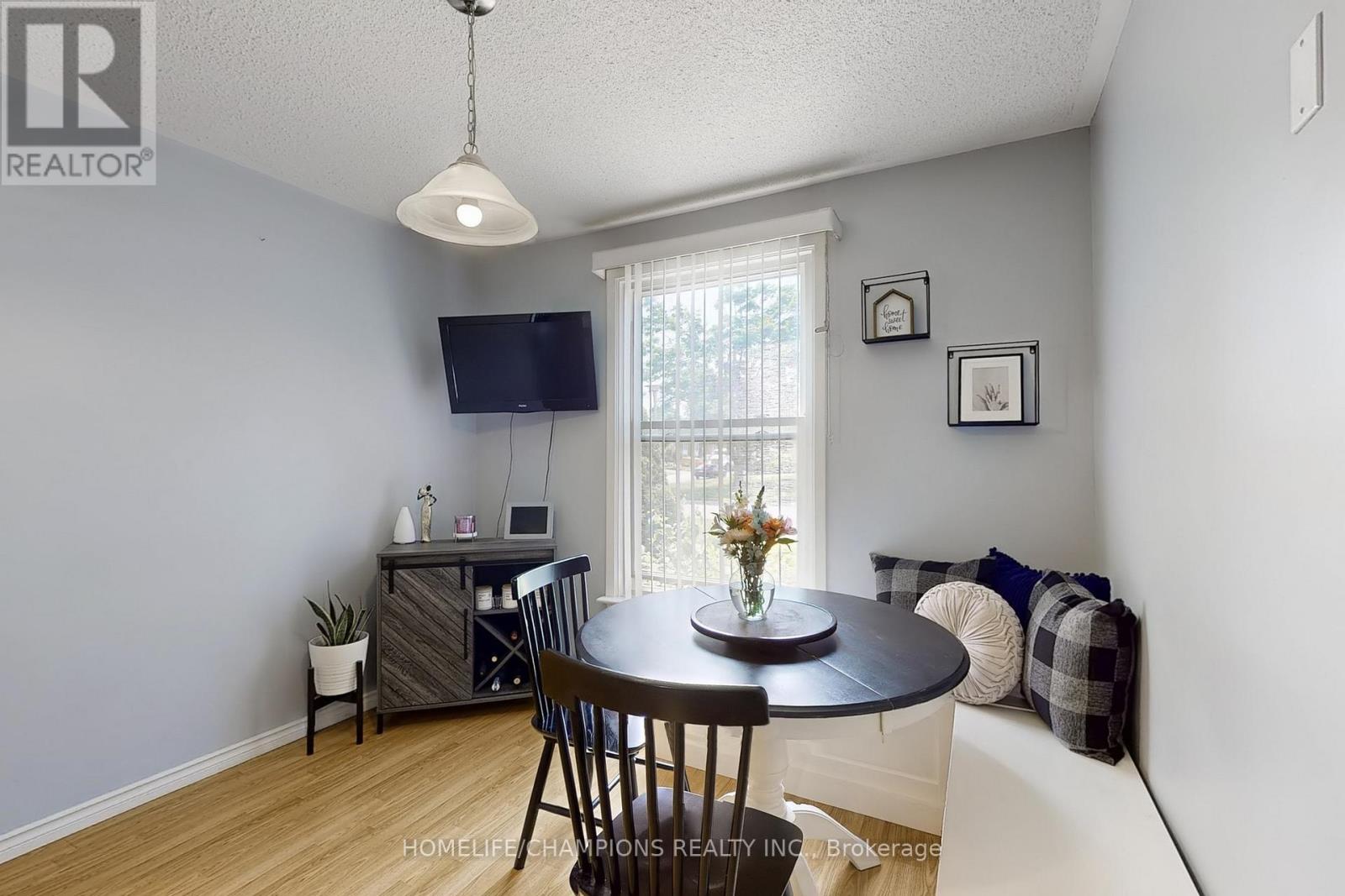4 Flamingo Crescent, Brampton, Ontario  L6T 2G5 - Photo 22 - W13102276