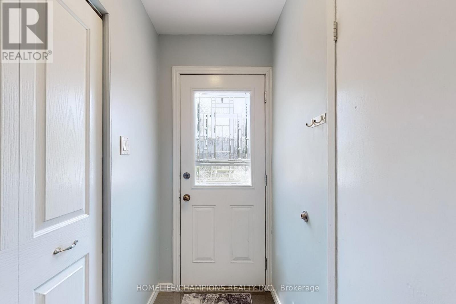 4 Flamingo Crescent, Brampton, Ontario  L6T 2G5 - Photo 24 - W13102276