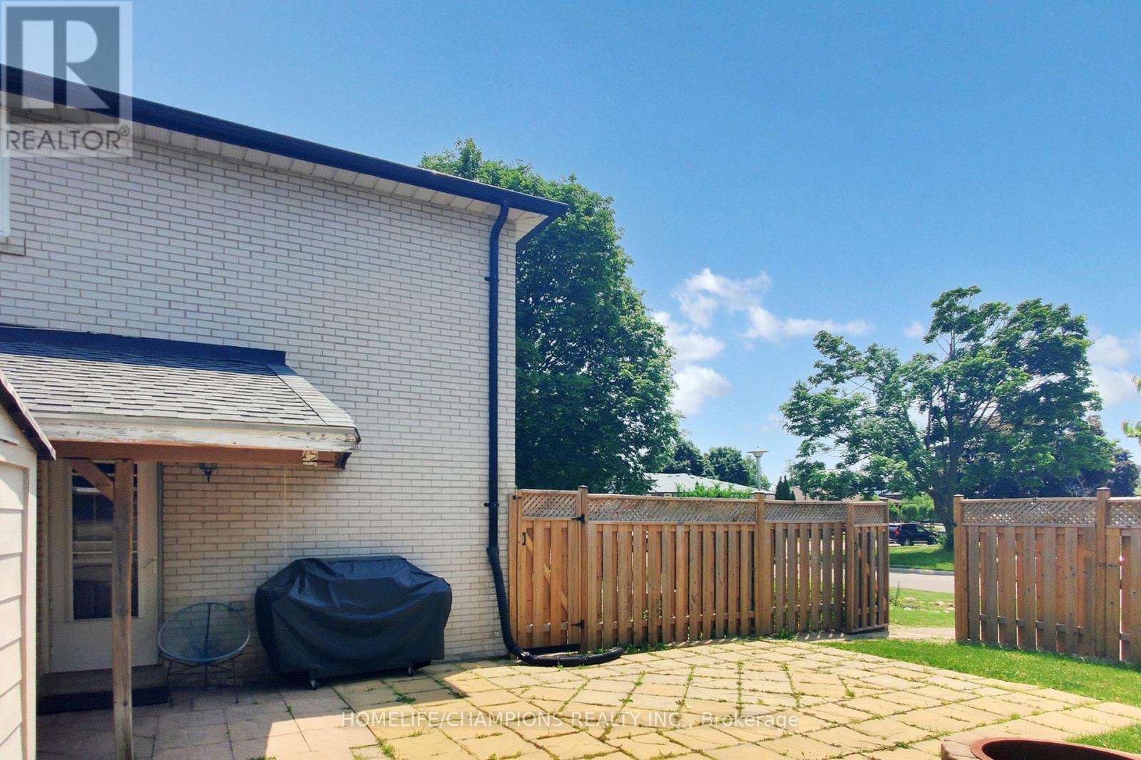 4 Flamingo Crescent, Brampton, Ontario  L6T 2G5 - Photo 47 - W13102276