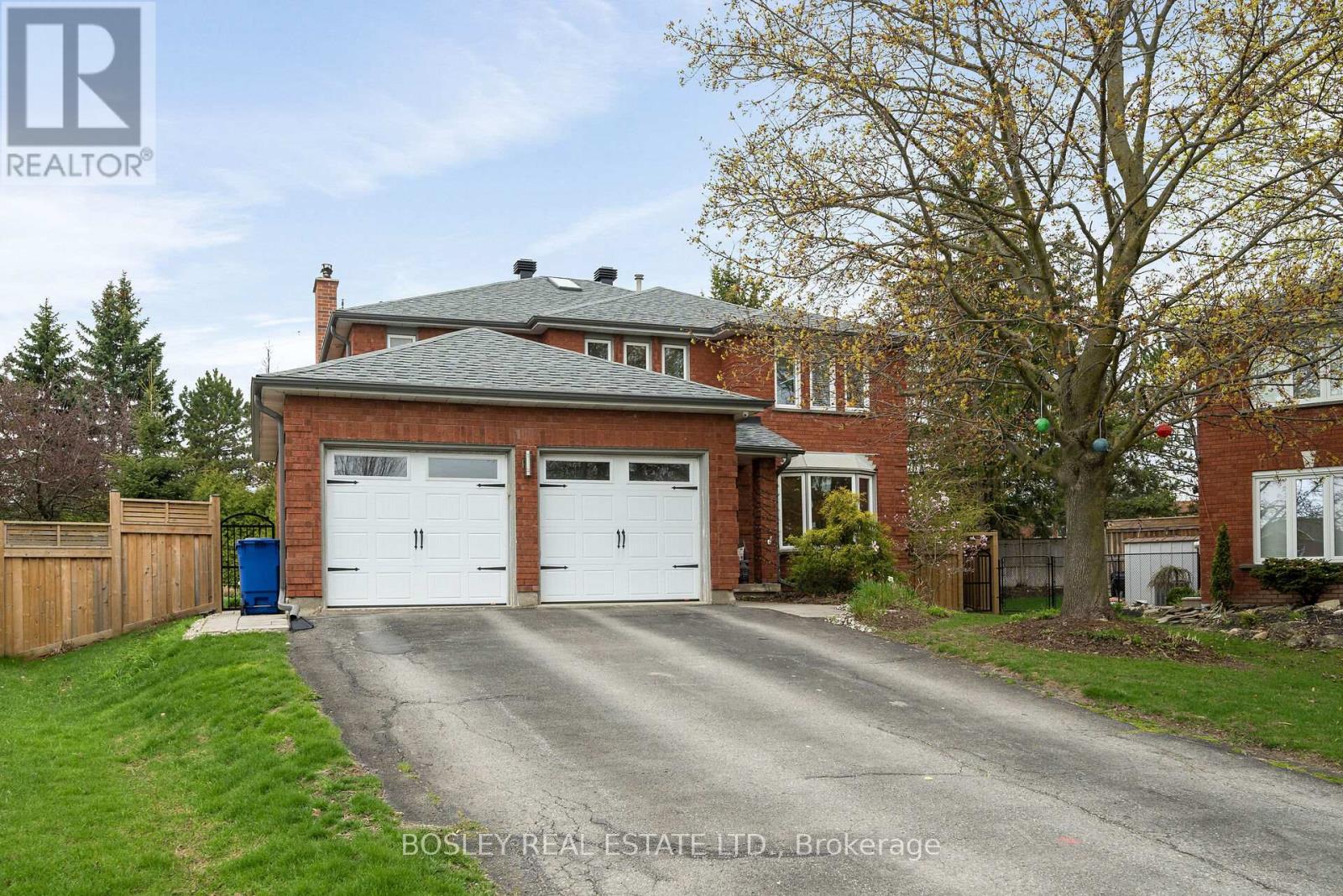 108 Lindsay Court, Orangeville, Ontario  L9W 4H1 - Photo 2 - W13102292