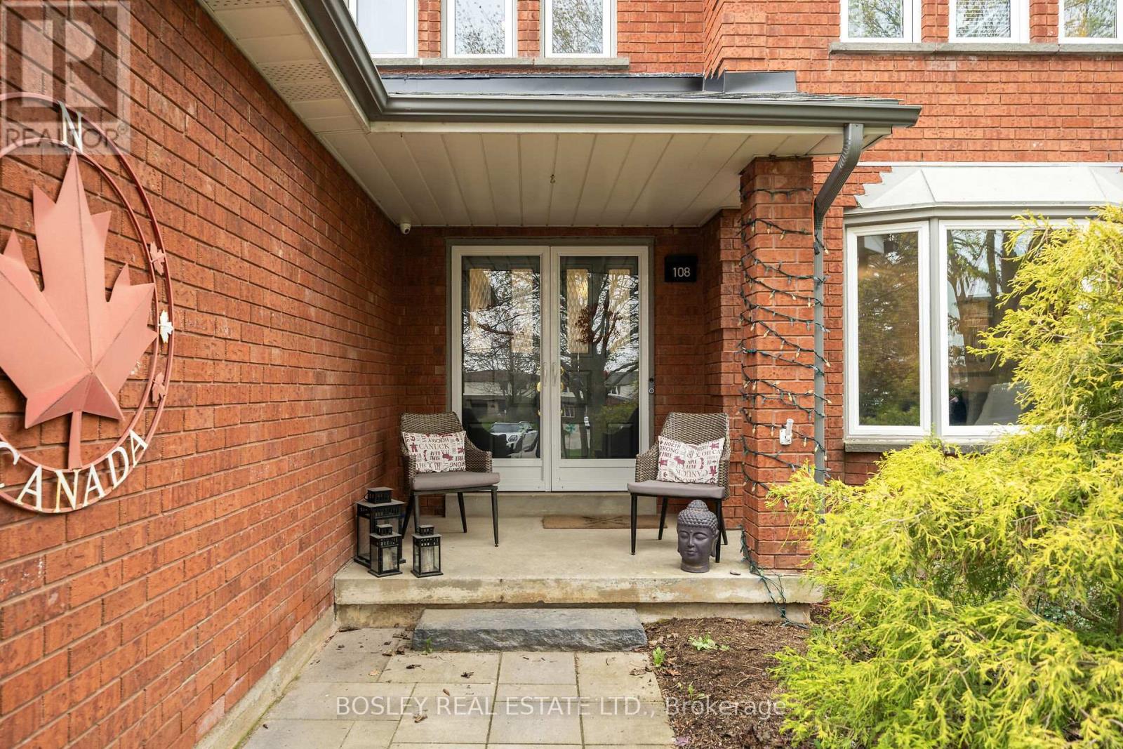 108 Lindsay Court, Orangeville, Ontario  L9W 4H1 - Photo 3 - W13102292