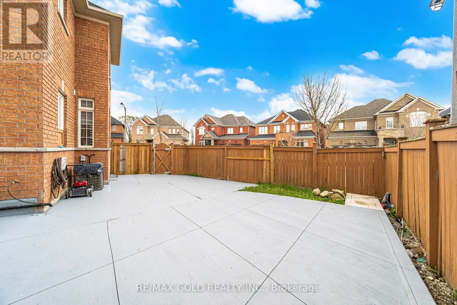 29 Laurentide Crescent, Brampton, Ontario  L6P 1Y3 - Photo 24 - W13102300