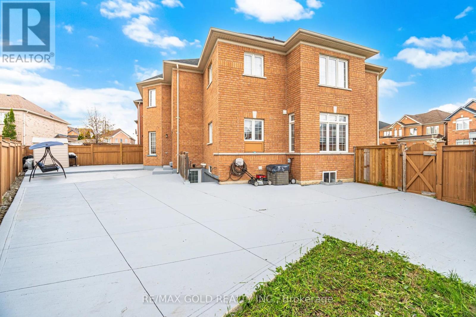 29 Laurentide Crescent, Brampton, Ontario  L6P 1Y3 - Photo 25 - W13102300