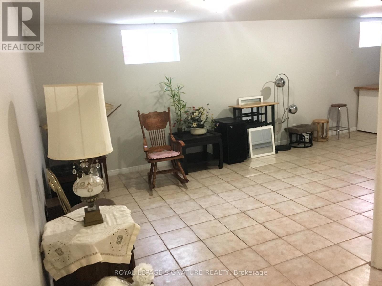 Bsmt - 885 Runningbrook Drive, Mississauga, Ontario  L4Y 2S4 - Photo 3 - W13102326