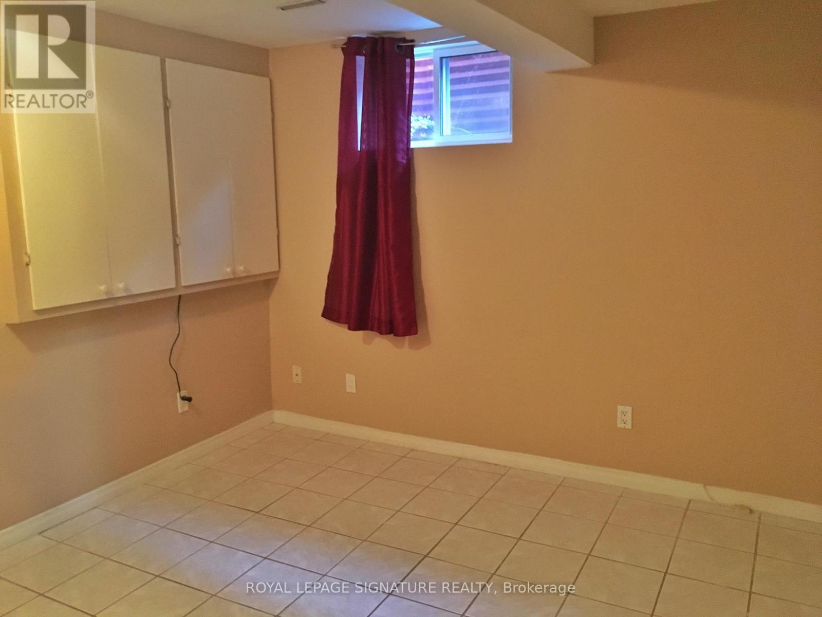 Bsmt - 885 Runningbrook Drive, Mississauga, Ontario  L4Y 2S4 - Photo 4 - W13102326