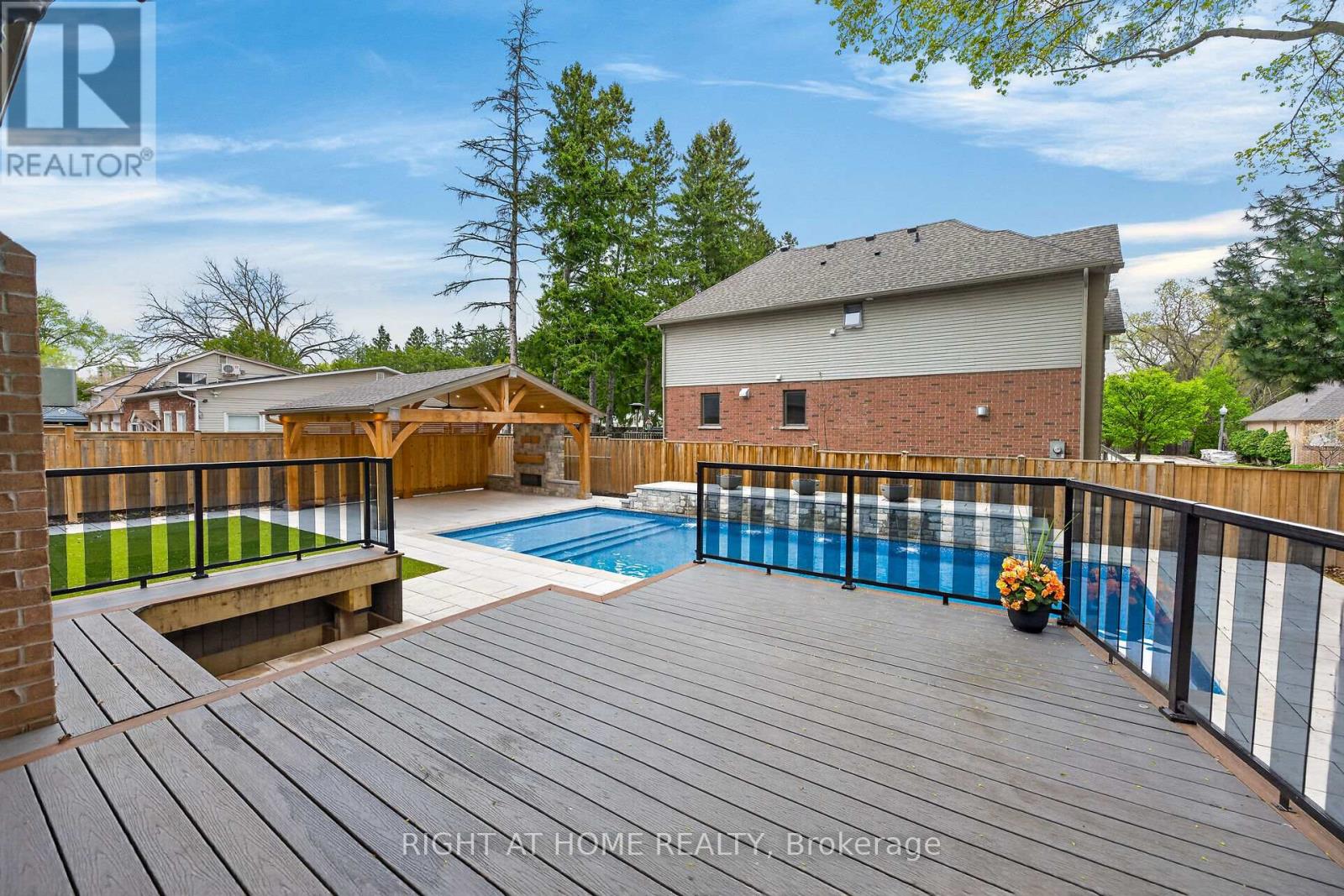 775 King Road, Burlington, Ontario  L7T 3K7 - Photo 40 - W13102330