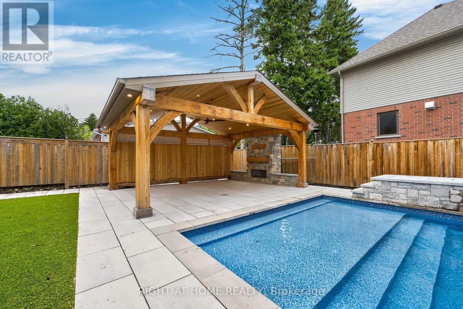 775 King Road, Burlington, Ontario  L7T 3K7 - Photo 43 - W13102330