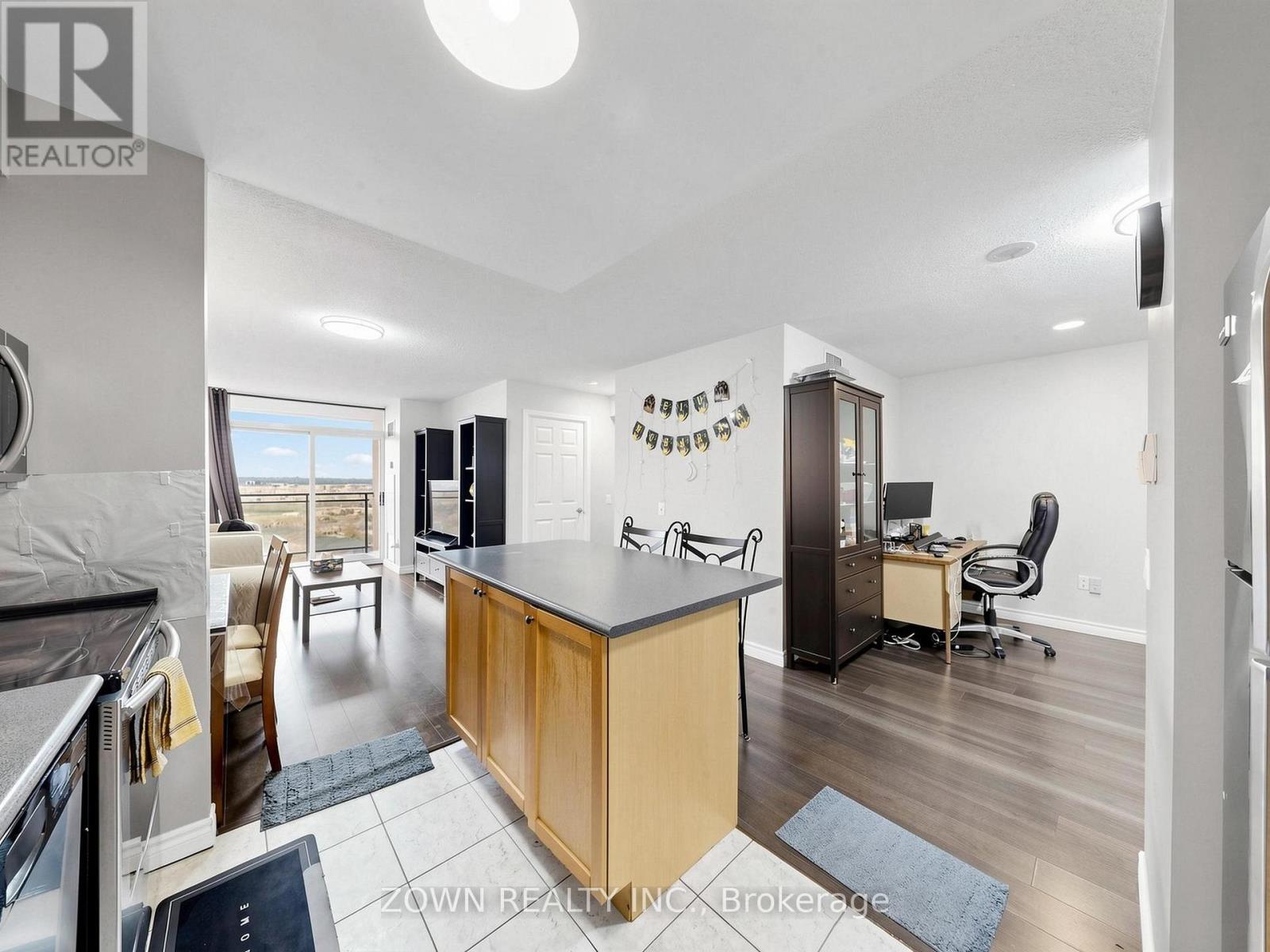 1603 - 55 Strathaven Drive, Mississauga, Ontario  L5R 4G9 - Photo 10 - W13102374