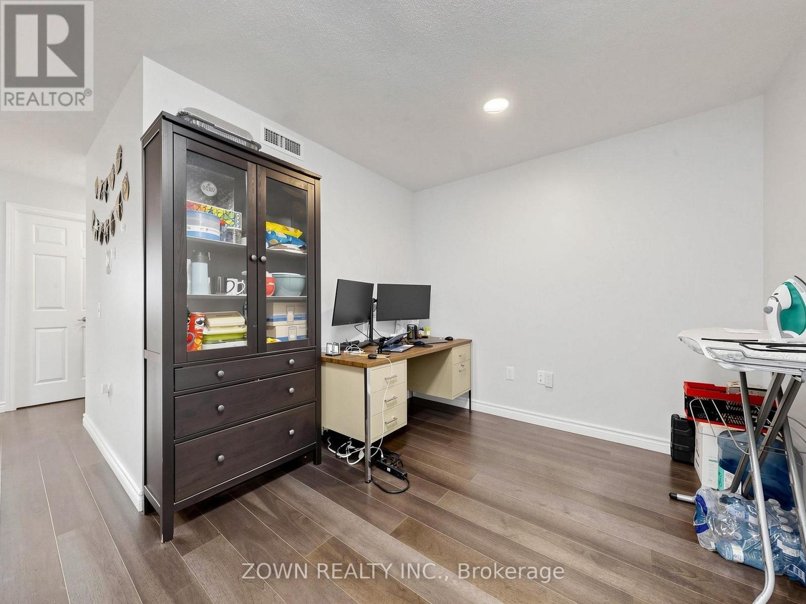 1603 - 55 Strathaven Drive, Mississauga, Ontario  L5R 4G9 - Photo 12 - W13102374