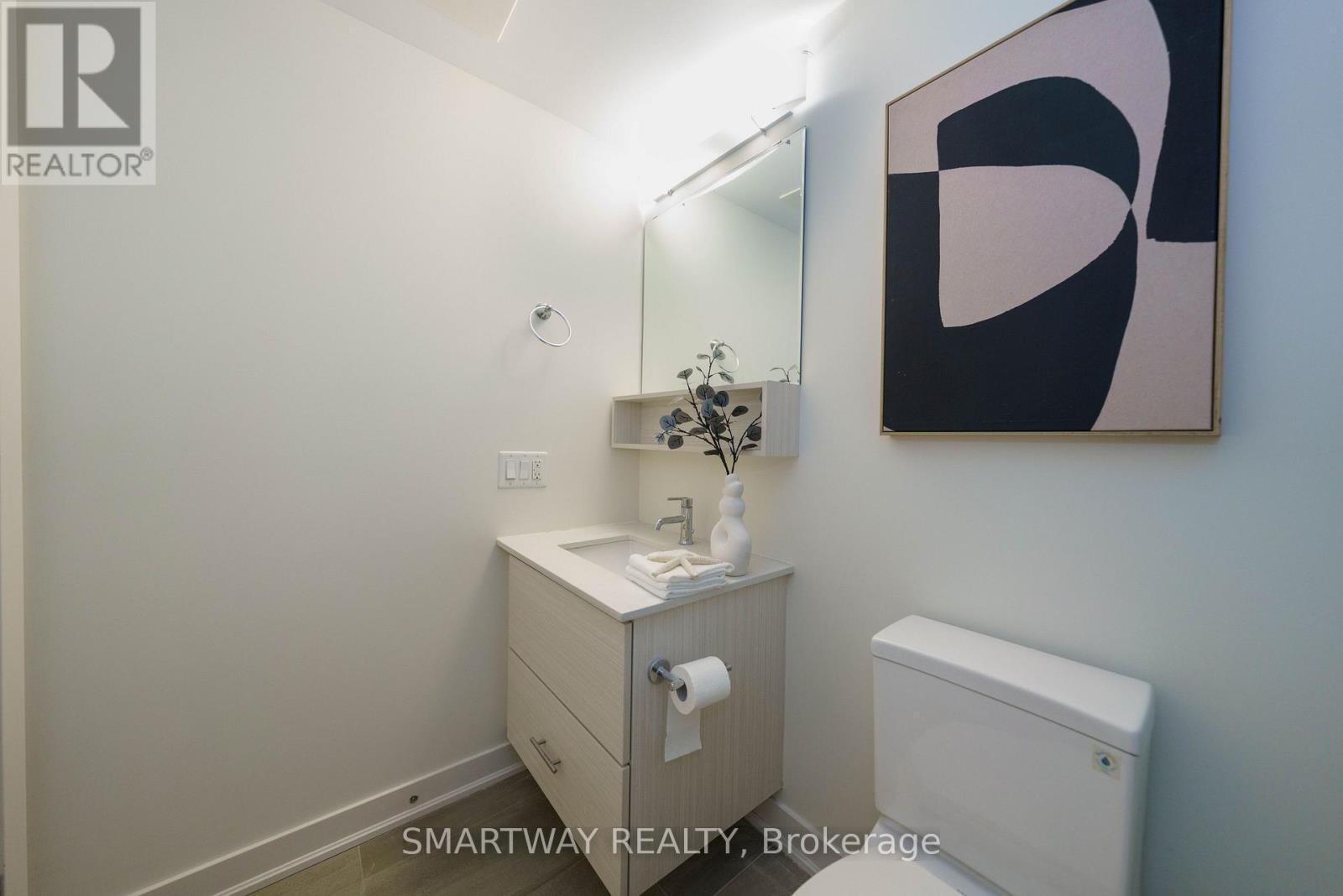 203 - 340 Plains Road E, Burlington, Ontario  L7T 0C2 - Photo 14 - W13102398