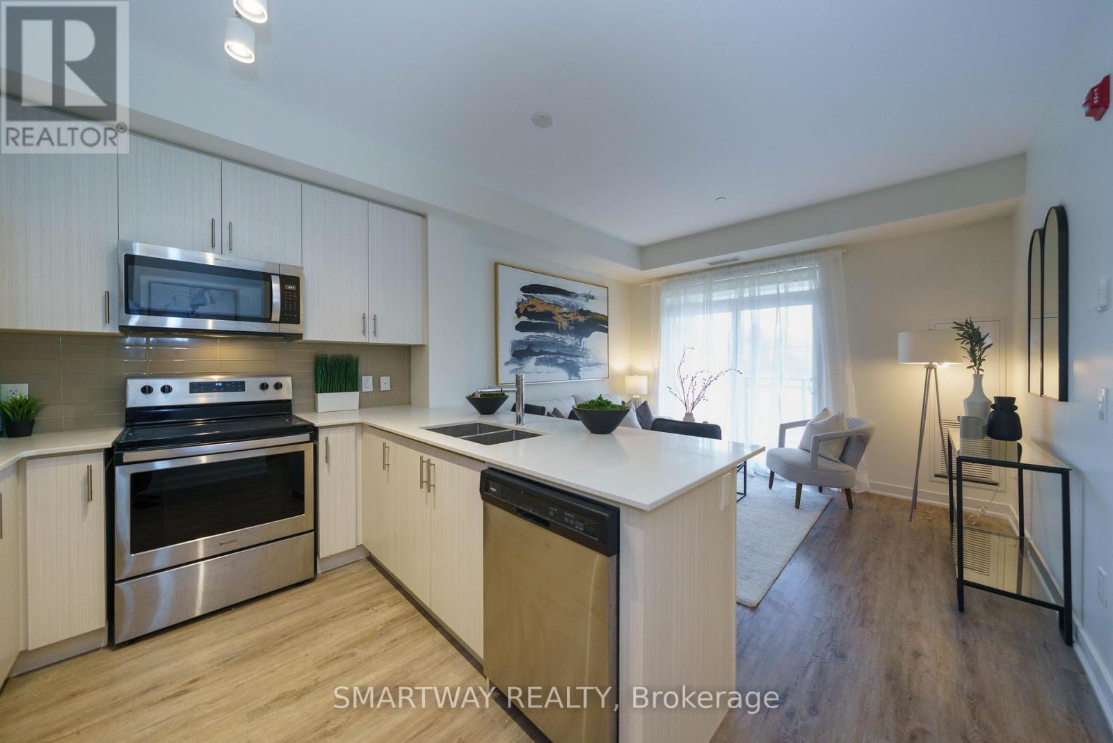 203 - 340 Plains Road E, Burlington, Ontario  L7T 0C2 - Photo 18 - W13102398