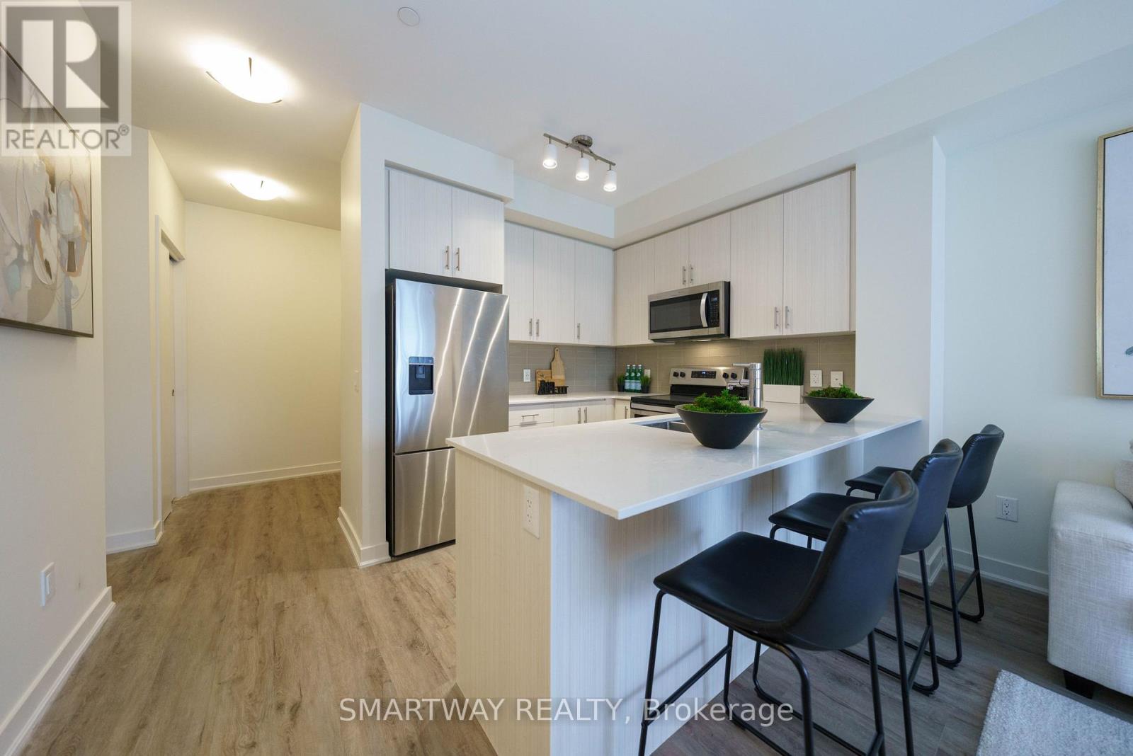 203 - 340 Plains Road E, Burlington, Ontario  L7T 0C2 - Photo 21 - W13102398