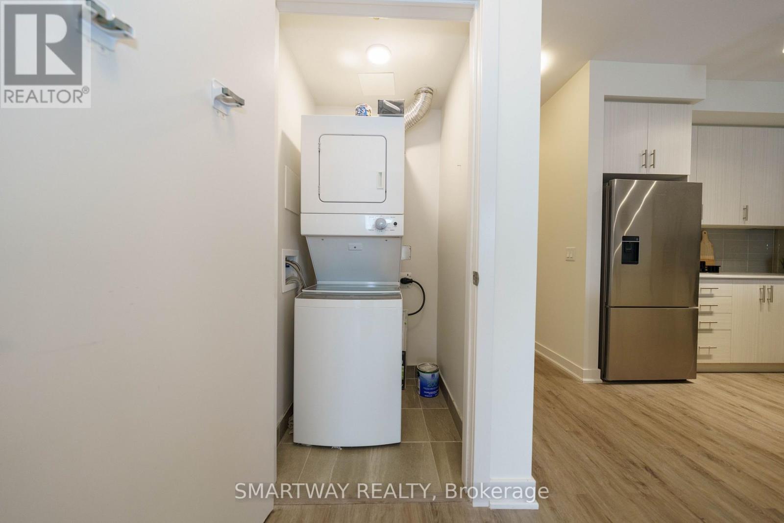 203 - 340 Plains Road E, Burlington, Ontario  L7T 0C2 - Photo 27 - W13102398